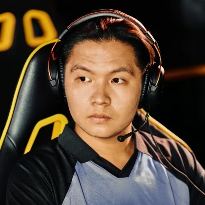 Featured author image: Blog